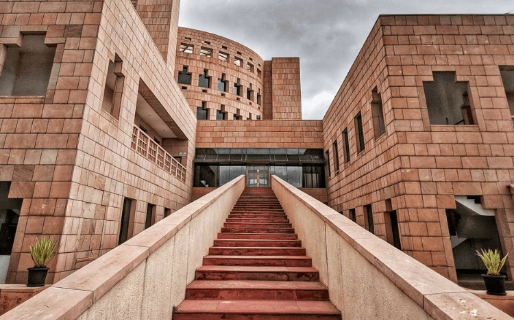 Indian MBA Colleges, Stanford Study Abroad